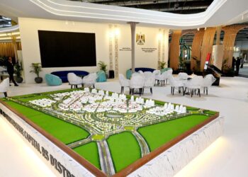 وزير الإسكان يتفقد الاستعدادات النهائية بمركز المنارة للمؤتمرات الدولية لاستضافة المنتدى الحضرى العالمى غداً الإثنين