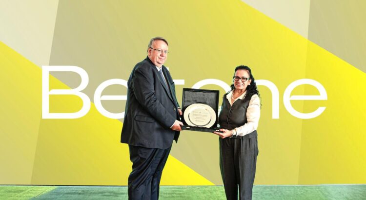 بلتون القابضة تحصد جائزة أفضل شركة عن فئة التنوع والشمول في ريادة الاستدامة من منظمة العمل الدولية 1 بلتون القابضة تحصد جائزة أفضل شركة عن فئة التنوع والشمول في ريادة الاستدامة من منظمة العمل الدولية