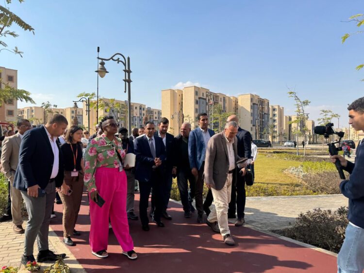 مدينة حدائق العاصمة تستقبل وفداً من الدول المشاركة في المنتدى الحضري العالمي للتعرف على التجربة العمرانية المصرية