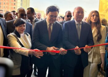 بحضور وزير الثقافة ومحافظ القاهرةمؤسسة مكسيم الخيرية تطلق مكتبة “ن السحار