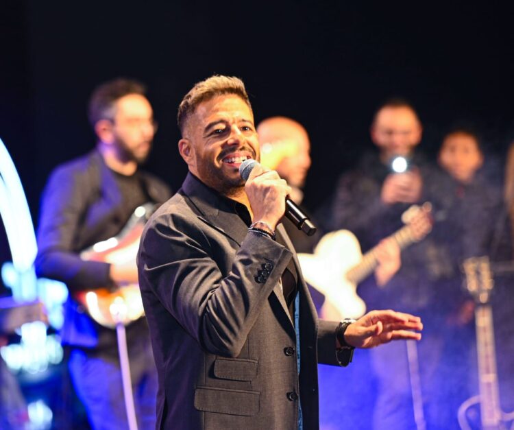 محمد حماقي يشعل حفل إطلاق مشروع " شبابيك " لشركة " ماركيه " للتطوير العقارى باروع اغانيه 1 محمد حماقي يشعل حفل إطلاق مشروع ” شبابيك ” لشركة ” ماركيه ” للتطوير العقارى باروع اغانيه