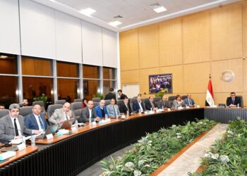 وزير الإسكان يتابع موقف تنفيذ وحدات المبادرة الرئاسية “سكن لكل المصريين” وسكن مصر وجنة بعدد من المدن والمحافظات