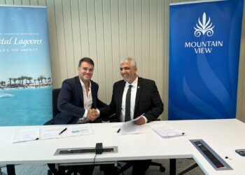 ماونتن ڤيو وكريستال لاجونز يوقعان شراكة استراتيجية بإجمالي استثمارات 5 مليارات جنيه لإنشاء بحيرات داخل مجتمعات ماونتن ڤيو