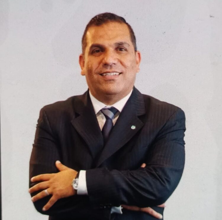 حسين الصوالحي: نستهدف رفع حجم استثمارات "أزيموت ذهب" إلى 2 مليار جنيه بنهاية العام 1 حسين الصوالحي: نستهدف رفع حجم استثمارات “أزيموت ذهب” إلى 2 مليار جنيه بنهاية العام