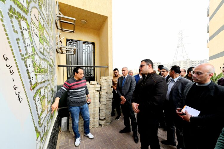 “الشربيني” يوجه بسحب الأعمال من الشركات المتأخرة وضغط معدلات التنفيذ بالمشروعات