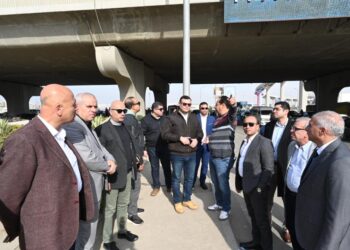 جولة مفاجئة لوزير الإسكان بمدينة ٦ أكتوبر يستهلها بالمرور على عدد من المحاور الرئيسية