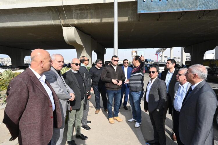 جولة مفاجئة لوزير الإسكان بمدينة ٦ أكتوبر يستهلها بالمرور على عدد من المحاور الرئيسية 1 جولة مفاجئة لوزير الإسكان بمدينة ٦ أكتوبر يستهلها بالمرور على عدد من المحاور الرئيسية