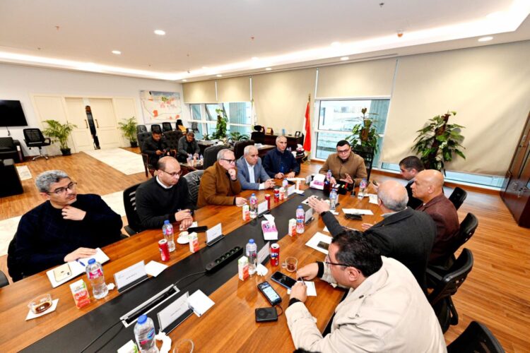 وزير الإسكان يعقد اجتماعا لمتابعة موقف تنفيذ المشروعات بالعلمين الجديدة والساحل الشمالى 1 وزير الإسكان يعقد اجتماعا لمتابعة موقف تنفيذ المشروعات بالعلمين الجديدة والساحل الشمالى