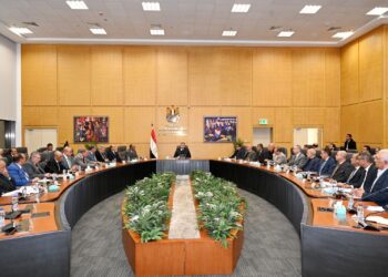 وزير الإسكان يتابع  مشروعات مياه الشرب والصرف الصحي التي يتم تنفيذها ضمن المبادرة الرئاسية “حياة كريمة
