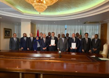 وزير الإسكان بمصر ونظيره بغينيا يوقعان مذكرة تـفاهم في مجالات الإسكان والتنمية العمرانية والبنية التحتية 1 وزير الإسكان بمصر ونظيره بغينيا يوقعان مذكرة تـفاهم في مجالات الإسكان والتنمية العمرانية والبنية التحتية