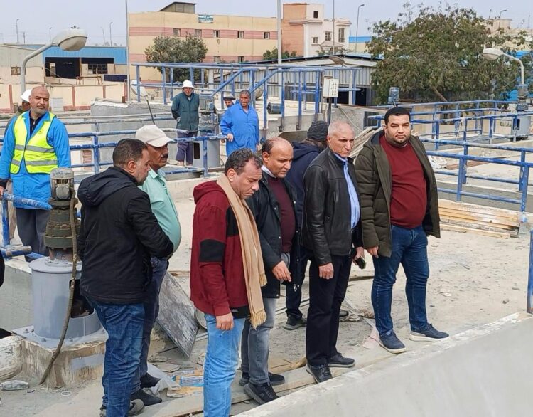 مسئولو "الإسكان" يتفقدون محطات المياه وروافع الصرف ومشروعات التطوير الجارية بمدينة العبور 1 مسئولو “الإسكان” يتفقدون محطات المياه وروافع الصرف ومشروعات التطوير الجارية بمدينة العبور