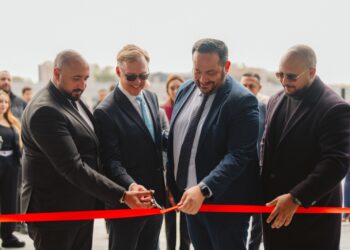 م. فادي عبدالله الرئيس التنفيذي لشركة اربن لينز الكويتية نستعد لإطلاق سابع مشروعاتنا بالسوق المصري.. و استثمارات فندقية بحجم 6 مليار جنيه 1 م. فادي عبدالله الرئيس التنفيذي لشركة اربن لينز الكويتية نستعد لإطلاق سابع مشروعاتنا بالسوق المصري.. و استثمارات فندقية بحجم 6 مليار جنيه