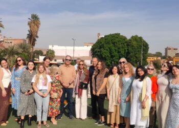 «الملكة».. برنسيس كروز لاين تستضيف 27 فنانة تشكيلية من 13 دولة للترويج للسياحة المصرية