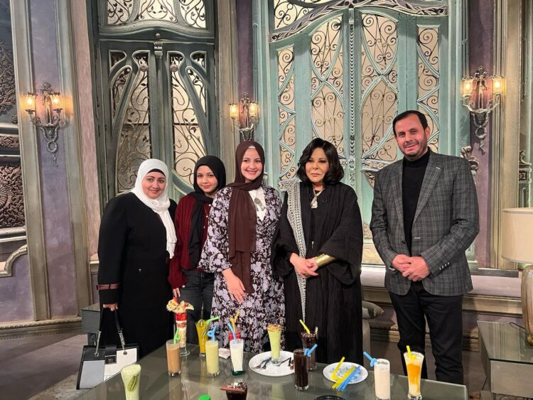 ( الحسيني) أستاذ السوبيا.. يكشف مع إسعاد يونس أسرار صناعة العصير في رمضان 1 ( الحسيني) أستاذ السوبيا.. يكشف مع إسعاد يونس أسرار صناعة العصير في رمضان