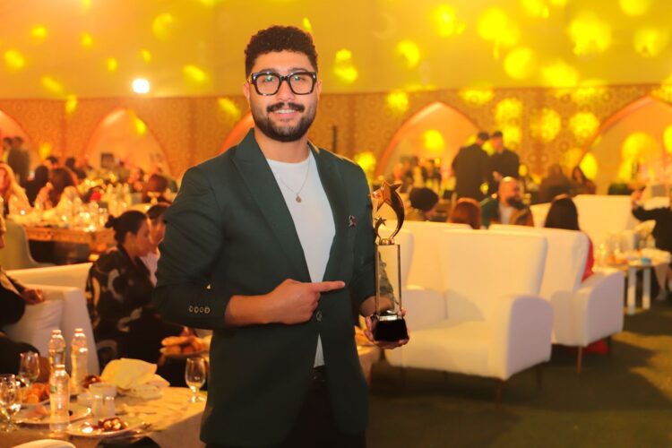 شركة عقار مصر تكرم المخرج عمر عاطف لجهوده المميزة فى الفعاليات العقارية 1 شركة عقار مصر تكرم المخرج عمر عاطف لجهوده المميزة فى الفعاليات العقارية