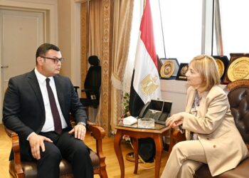 ‏وزير الإسكان يستقبل نائبة رئيس بنك الاستثمار الأوروبي لمتابعة مجالات التعاون المشترك في مشروعات مياه الشرب والصرف الصحي