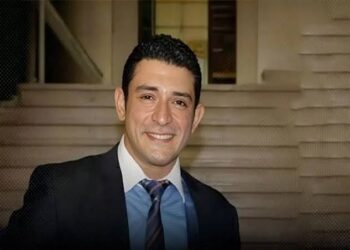 عمرو الدجوي ينعى شقيقه الراحل بكلمات مؤثرة ويحيي ذكرى ميلاد والده