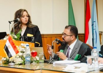 في رسالة دكتوراه بجامعة القاهرة:  القيادة السياسية تحوّل ملف العشوائيات من تحدٍ مزمن إلى مشروع قومي للتنمية البشرية والعمرانية