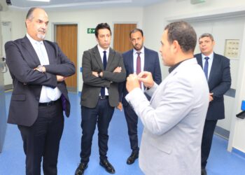 أيمن عبد الحميد: مستشفى الناس نموذج يحتذى به في الطب المجاني الراقي