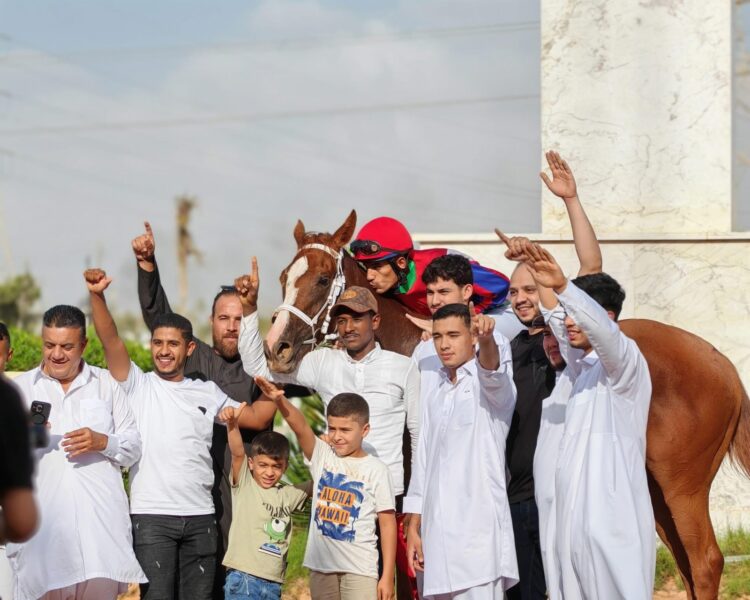 مدرسة ذات الرمال للفروسية في مصراتةرياضة و تراث و تدريب