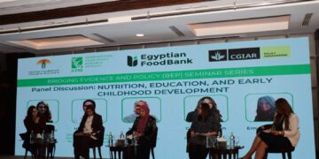 بنك الطعام ومؤسسة ساويرس والدولي لبحوث السياسات الغذائية يختتمون سلسلة بناء الجسور بندوة بعنوان "تنمية الطفولة المبكرة وتمكين المرأة في سوق العمل 5 بنك الطعام  ومؤسسة ساويرس والدولي لبحوث السياسات الغذائية يختتمون سلسلة بناء الجسور بندوة بعنوان “تنمية الطفولة المبكرة وتمكين المرأة في سوق العمل
