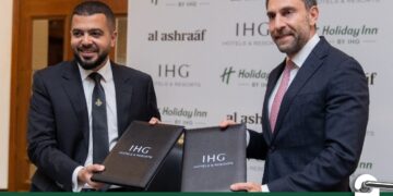 «الأشراف للتطوير العقاري» توقع اتفاقية تعاون مع مجموعة IHG العالميه لإدارة فندق «هوليداي إن» بالعبور 8 «الأشراف للتطوير العقاري» توقع اتفاقية تعاون مع مجموعة IHG العالميه لإدارة فندق «هوليداي إن» بالعبور