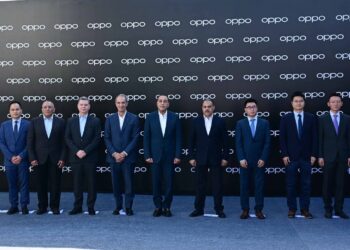 H.E. Prime Minister Witnesses the Inauguration of OPPO’s Smartphone Factory in 10th of Ramadan City • 3 H.E. Prime Minister Witnesses the Inauguration of OPPO’s Smartphone Factory in 10th of Ramadan City •