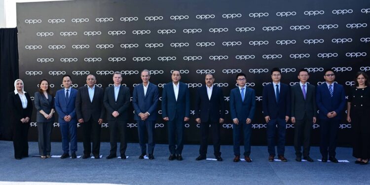 H.E. Prime Minister Witnesses the Inauguration of OPPO’s Smartphone Factory in 10th of Ramadan City • 1 H.E. Prime Minister Witnesses the Inauguration of OPPO’s Smartphone Factory in 10th of Ramadan City •
