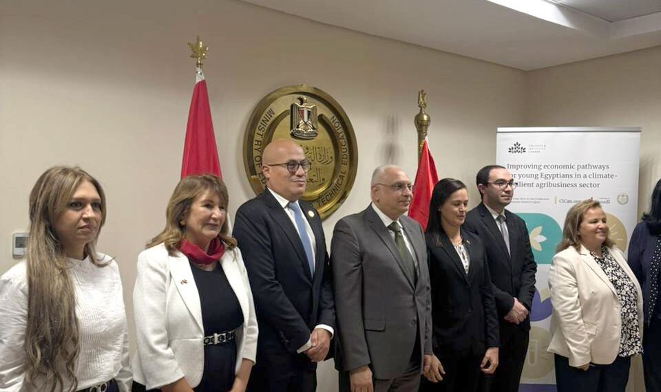 شراكة استراتيجية بين وزارة التربية والتعليم وشركة دالتكس لإنشاء مدرستين فنيتين في الزراعة التكنولوجية