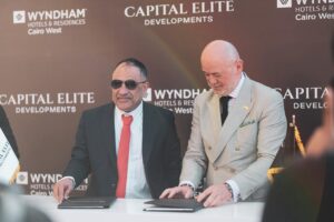«كابيتال إيليت للتطوير» تستعد لإطلاق أحدث مشروعاتها بالتعاون مع «Wyndham Hotels & Resorts» الأمريكية باستثمارات 13 مليار جنيه 2 IMG 20251027 WA0024