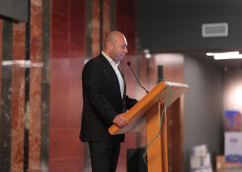 سكر مكة” لماكينات الخياطة تطرح أحدث آلات الإنتاج باستخدام الذكاء الاصطناعي بالتعاون مع “جاك” الصينية