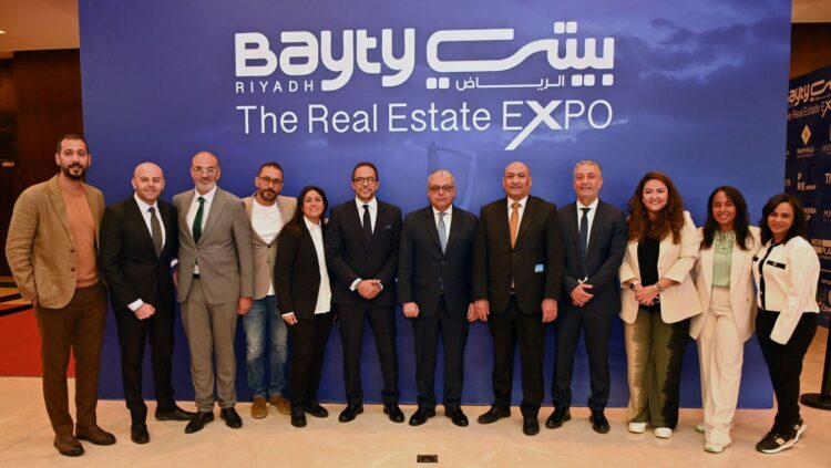 انطلاق فعاليات معرض بيتي للاستثمار العقاري المصري بالرياض بحضور رسمي رفيع المستوى 1 انطلاق فعاليات معرض بيتي للاستثمار العقاري المصري بالرياض بحضور رسمي رفيع المستوى