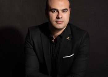 «أريفا للتطوير» راعيًا للنسخة الثالثة من مؤتمر «TBL – The Broker League» لتعزز ريادتها بالسوق العقاري 10 «أريفا للتطوير» راعيًا للنسخة الثالثة من مؤتمر «TBL – The Broker League» لتعزز ريادتها بالسوق العقاري