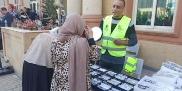 بـ «عيادة عيون متنقلة»«صناع الخير» تنظم قافلة طبية جديدة ضمن مبادرة «عينيك في عنينا» لتقديم الكشف والعلاج بالمنوفية