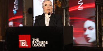 النسخة الثالثة لمؤتمر «TBL» تصدر توصياتها نحو سوق عقاري أكثر قوة وقطاع وساطة عقارية أكثر تنظيمًا 2 النسخة الثالثة لمؤتمر «TBL» تصدر توصياتها نحو سوق عقاري أكثر قوة وقطاع وساطة عقارية أكثر تنظيمًا