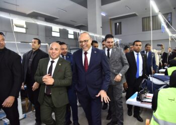 وزير العمل ومحافظ الجيزة يفتتحان مصنع «إي-تكس» و بروتوكول مع مجمع عمال مصر لتفعيل قانون العمل الجديد