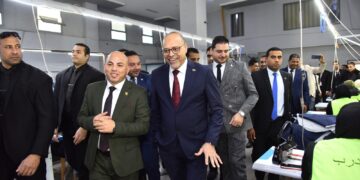 وزير العمل ومحافظ الجيزة يفتتحان مصنع «إي-تكس» و بروتوكول مع مجمع عمال مصر لتفعيل قانون العمل الجديد 2 وزير العمل ومحافظ الجيزة يفتتحان مصنع «إي-تكس» و بروتوكول مع مجمع عمال مصر لتفعيل قانون العمل الجديد