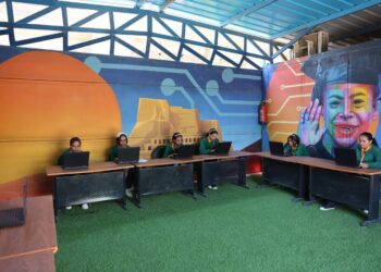 مصر الخير تطلق برنامجا لتدريب الطلاب على البرمجة والذكاء الاصطناعي بالتعاون مع اندريف 13 مصر الخير تطلق برنامجا لتدريب الطلاب على البرمجة والذكاء الاصطناعي بالتعاون مع اندريف