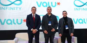 ڤاليو وإنفنيتي توقعان اتفاقية شراكة لتسهيل وصول العملاء إلى شواحن السيارات الكهربائية المنزلية وحلول الشحن من خلال خطط سداد مرنة 2 ڤاليو وإنفنيتي توقعان اتفاقية شراكة لتسهيل وصول العملاء إلى شواحن السيارات الكهربائية المنزلية وحلول الشحن من خلال خطط سداد مرنة