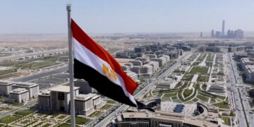 ثورة تصنيعية وعقارية في مصرإنتاج أول "عدسة عين" محليًا.. واستثمارات بـ60 مليار جنيه في الصعيد والغردقة 2 ثورة تصنيعية وعقارية في مصرإنتاج أول “عدسة عين” محليًا.. واستثمارات بـ60 مليار جنيه في الصعيد والغردقة