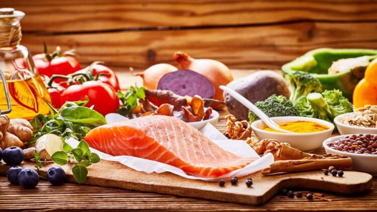 ما الذي يجعل النظام الغذائي المتوسطي مفيدًا لصحة القلب إلى هذا الحد؟