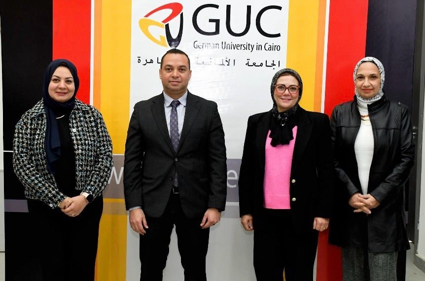 أحمد عليوة يحصل على الدكتوراه بامتياز عن آليات مواجهة التضخم وبقاء الشركات الصناعية الصغيرة