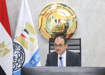 الأفرو- أسيوي : وزير قطاع الأعمال قدم نموذجاً يحتذى به فى إدارة أصول الدولة