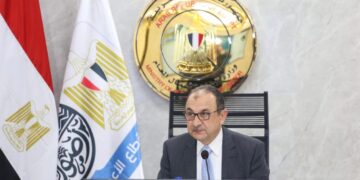 الأفرو- أسيوي : وزير قطاع الأعمال قدم نموذجاً يحتذى به فى إدارة أصول الدولة