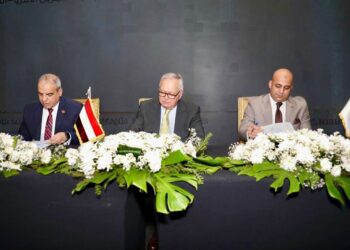 “العرابي” و “البارودي” يوقعان برتوكول تعاون لدعم الإسكان التعاوني والتنمية العمرانية في أفريقيا وآسيا