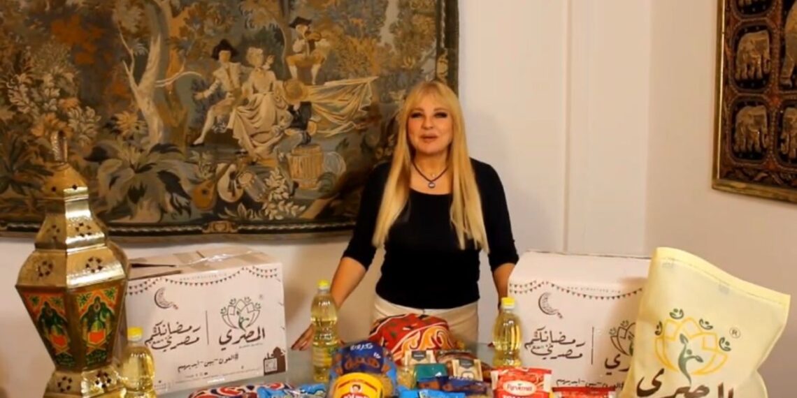 نجوم الفن يشاركون في تعبئة كراتين حملة “رمضانكم  مصري” للعام الخامس عي التوالي لتوزيعها على المستحقين