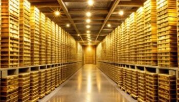 «آي صاغة»: الذهب يرتفع 60 جنيهًا محليًا و108 دولارات عالميًا وسط تصاعد الصراع في الشرق الأوسط