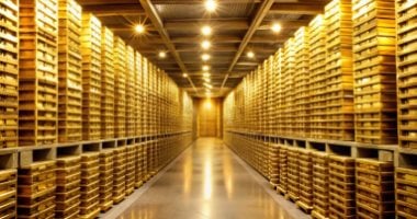 «آي صاغة»: الذهب يرتفع 60 جنيهًا محليًا و108 دولارات عالميًا وسط تصاعد الصراع في الشرق الأوسط 1 «آي صاغة»: الذهب يرتفع 60 جنيهًا محليًا و108 دولارات عالميًا وسط تصاعد الصراع في الشرق الأوسط