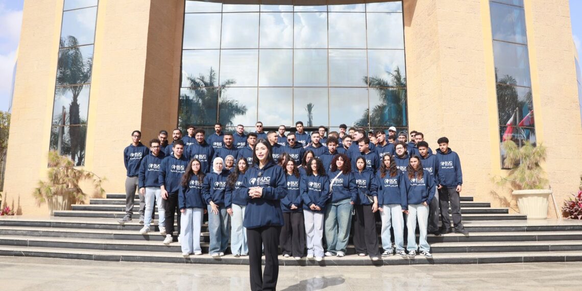 طلاب بجامعة بدر يشاركون في فاعليات مائدة الإفطار السنوى بالمطرية