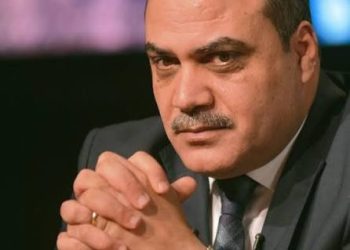 محمد الباز يفتح النار بـ10 أسئلة لعمرو الدجوي